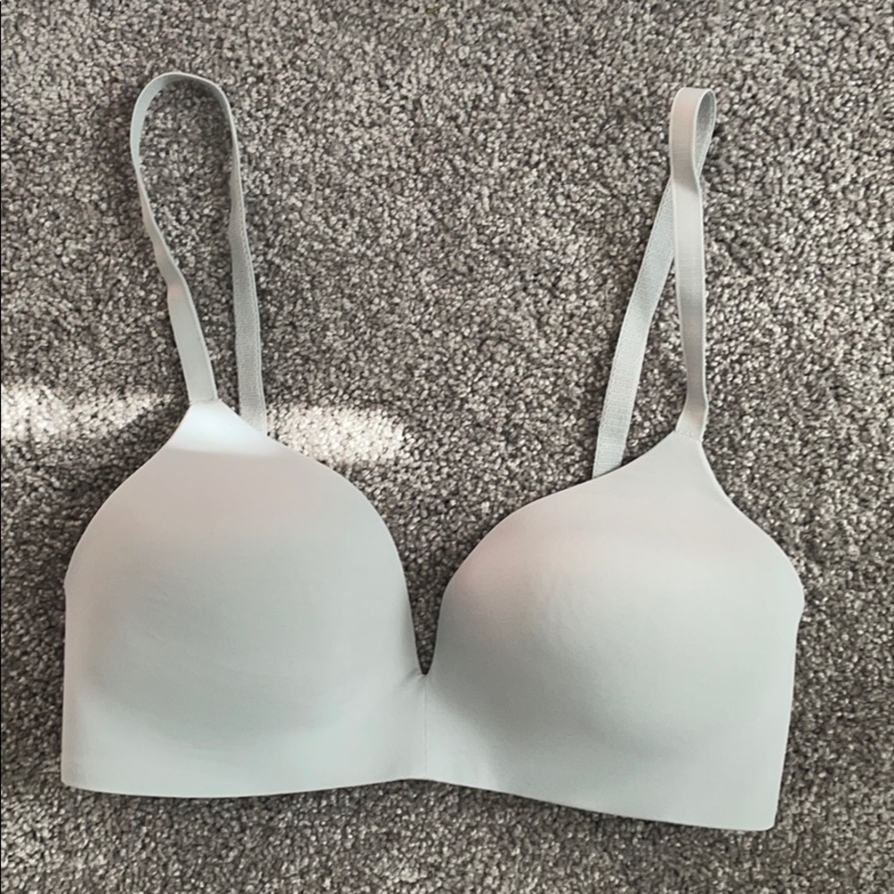 GapBody wireless bra - like new